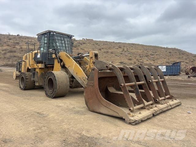 CAT 950M Iekrāvēji uz riteņiem