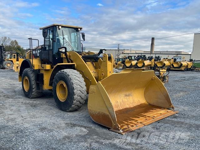 CAT 950M Iekrāvēji uz riteņiem