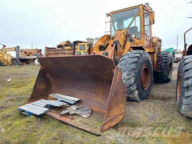 CAT 966C Iekrāvēji uz riteņiem