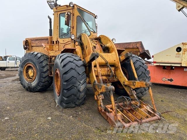 CAT 966C Iekrāvēji uz riteņiem