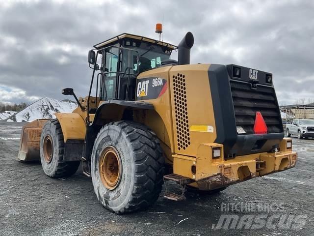 CAT 966K Iekrāvēji uz riteņiem
