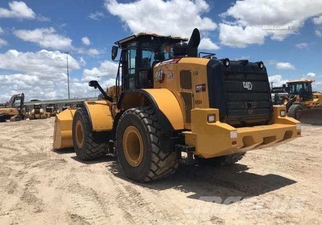 CAT 972 Iekrāvēji uz riteņiem