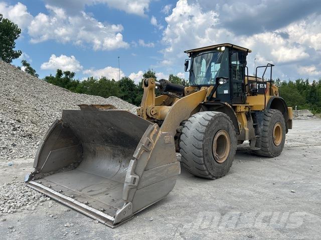 CAT 972M Iekrāvēji uz riteņiem