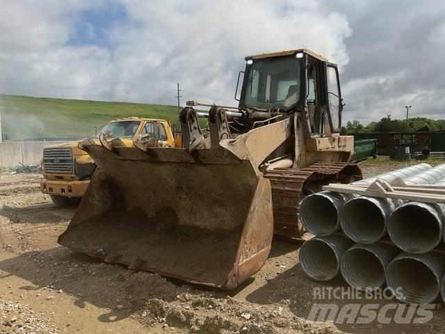 CAT 973C Kāpurķēžu iekrāvēji