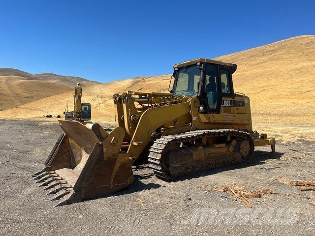 CAT 973C Kāpurķēžu iekrāvēji