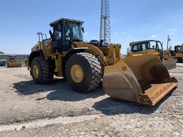 CAT 980 Iekrāvēji uz riteņiem