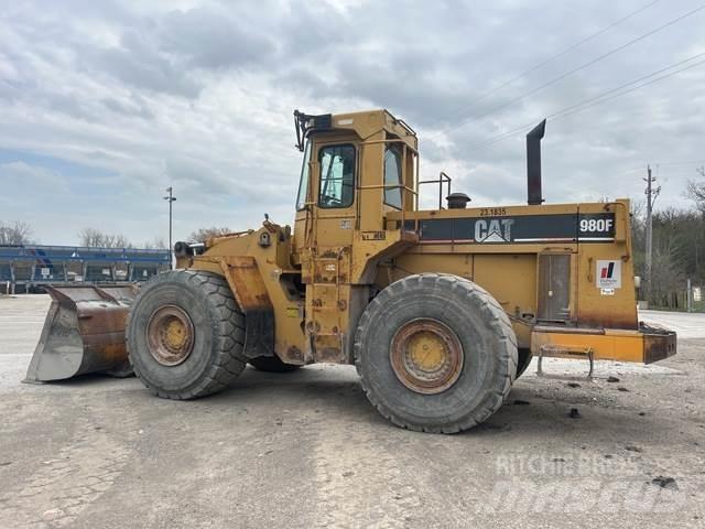 CAT 980F Iekrāvēji uz riteņiem