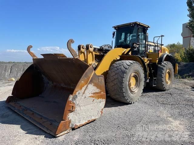 CAT 982M Iekrāvēji uz riteņiem