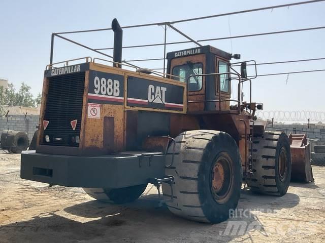 CAT 988B Iekrāvēji uz riteņiem