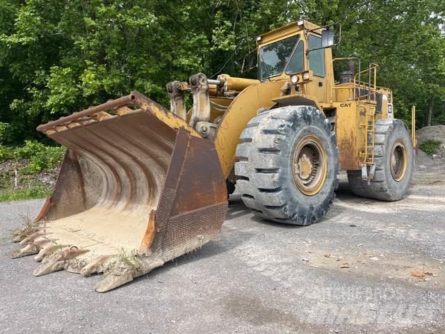 CAT 988B Iekrāvēji uz riteņiem