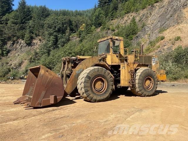 CAT 988B Iekrāvēji uz riteņiem