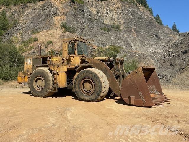 CAT 988B Iekrāvēji uz riteņiem