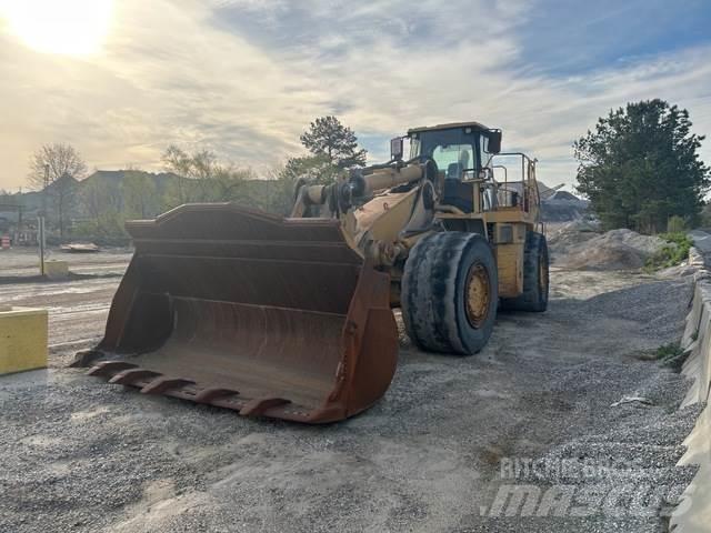 CAT 988G Iekrāvēji uz riteņiem