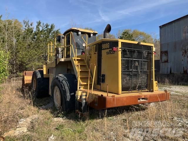 CAT 988G Iekrāvēji uz riteņiem