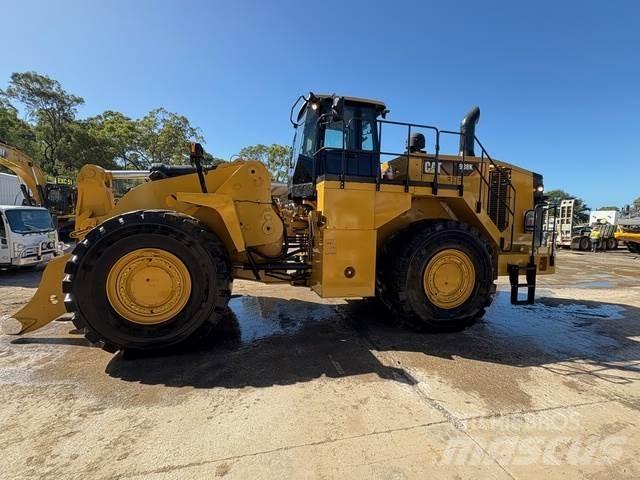 CAT 988K Iekrāvēji uz riteņiem
