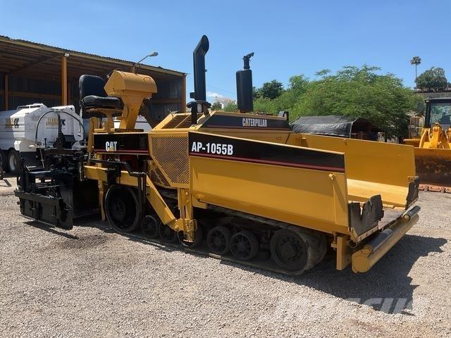 CAT AP-1055B Asfalta klājēji