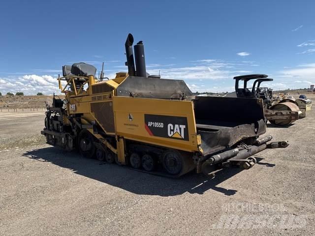 CAT AP-1055D Asfalta klājēji