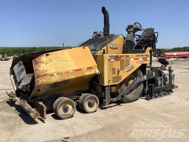 CAT AP1000F Asfalta klājēji