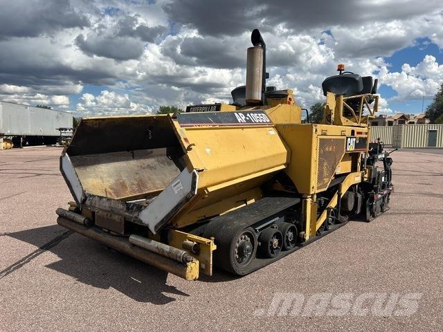 CAT AP1055D Asfalta klājēji
