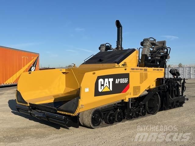 CAT AP1055F Asfalta klājēji