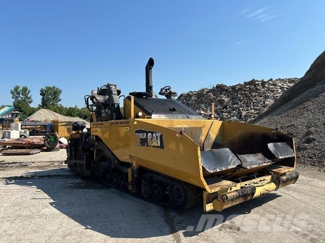 CAT AP1055F Asfalta klājēji