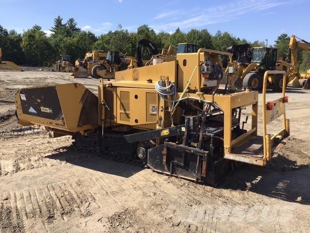 CAT AP255E Asfalta klājēji