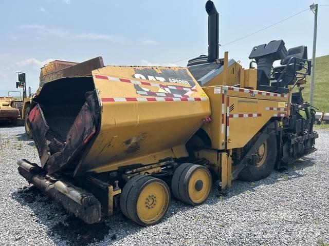 CAT AP600D Asfalta klājēji