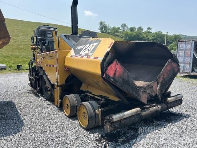 CAT AP600D Asfalta klājēji