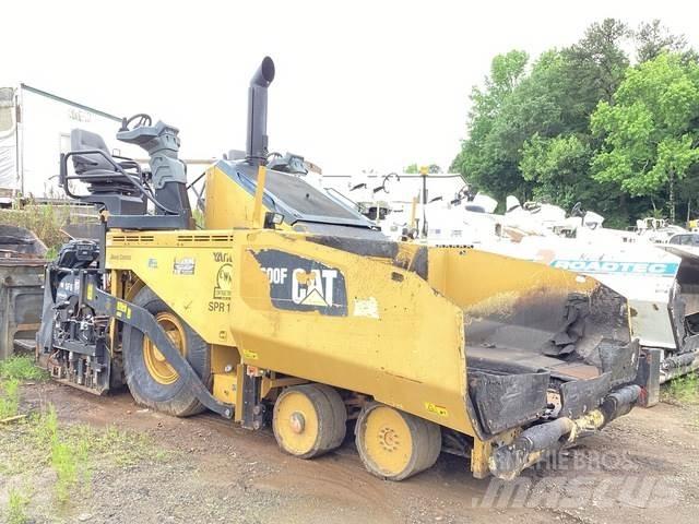 CAT AP600F Asfalta klājēji