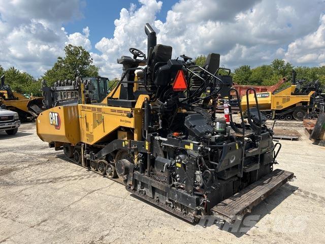 CAT AP655F Asfalta klājēji