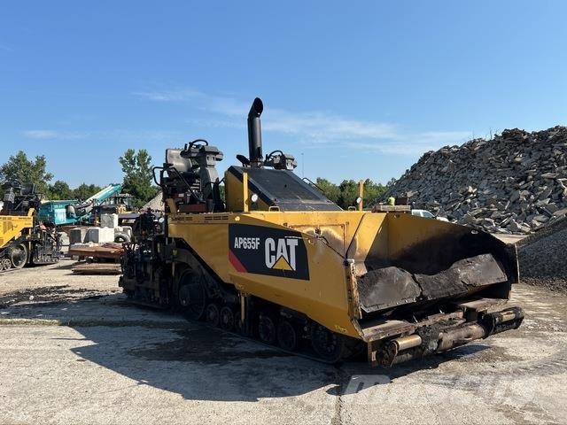 CAT AP655F Asfalta klājēji