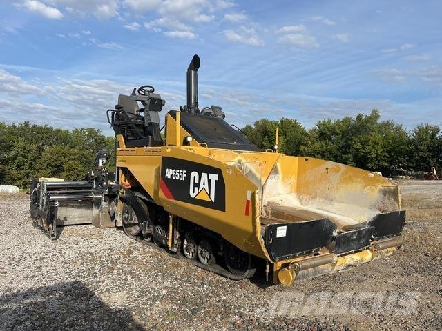 CAT AP655F Asfalta klājēji