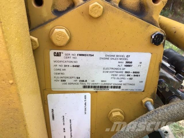 CAT C7 ACERT Dzinēji