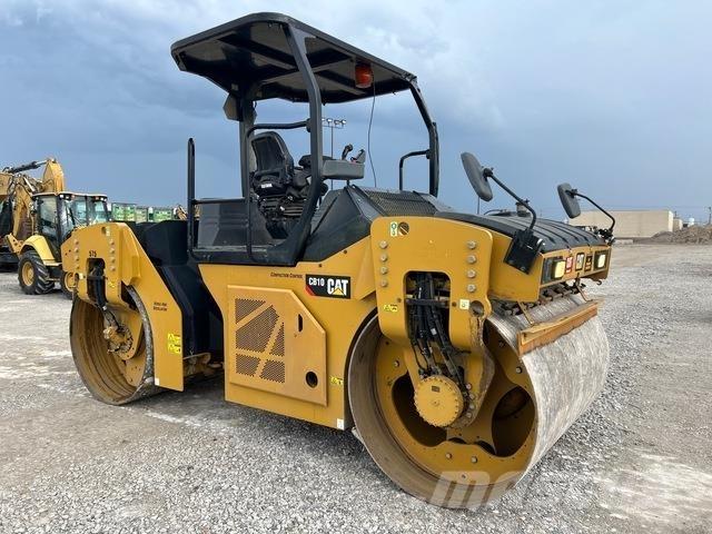 CAT CB10 Divvalču grunts veltņi