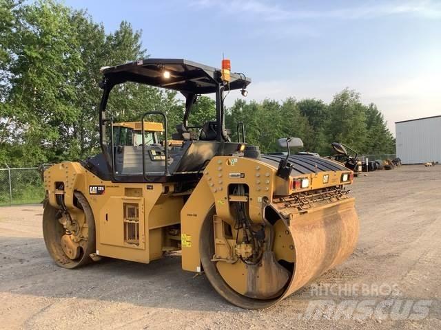 CAT CB16 Divvalču grunts veltņi