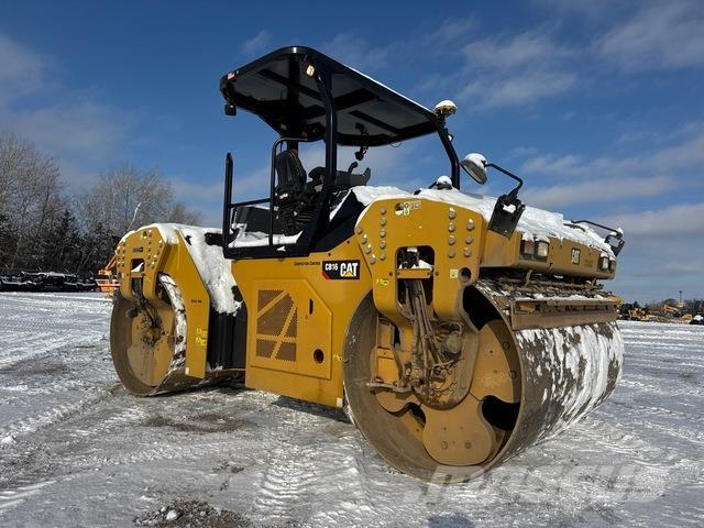 CAT CB16 Divvalču grunts veltņi