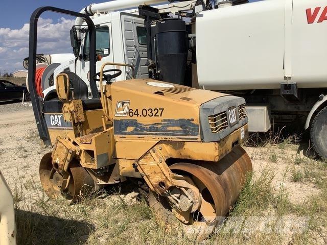 CAT CB224C Divvalču grunts veltņi