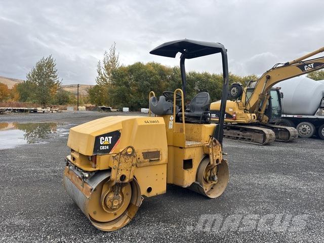 CAT CB24 Divvalču grunts veltņi