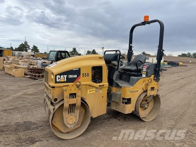CAT CB34B Divvalču grunts veltņi