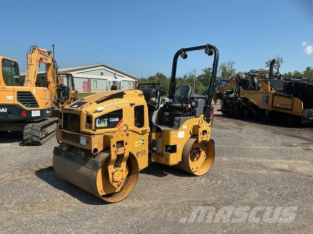CAT CB36B Divvalču grunts veltņi