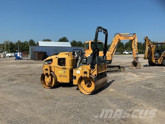 CAT CB36B Divvalču grunts veltņi