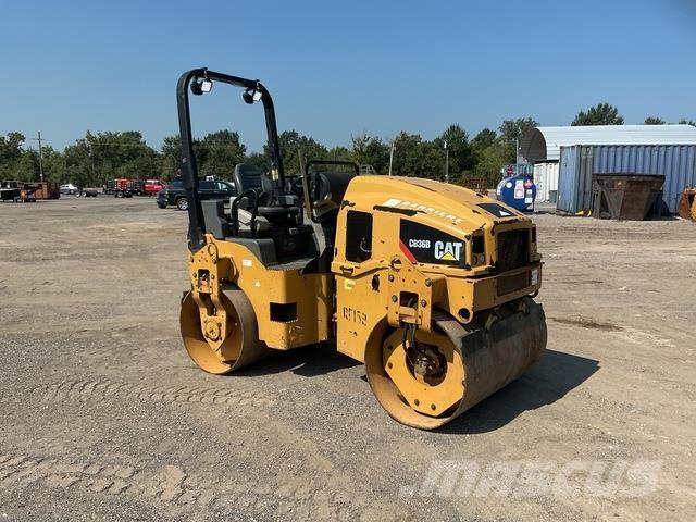 CAT CB36B Divvalču grunts veltņi