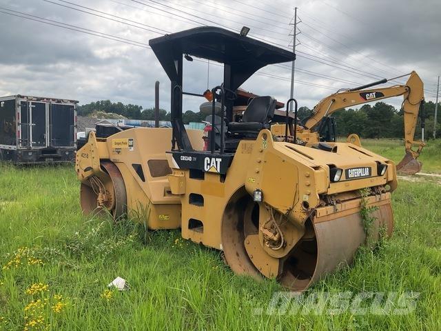 CAT CB534D XW Divvalču grunts veltņi