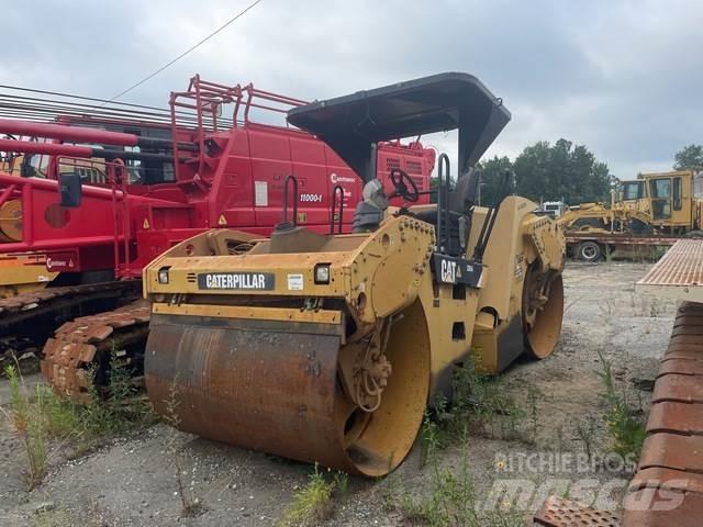 CAT CB54 Divvalču grunts veltņi