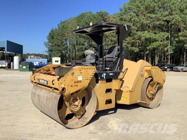CAT CB54 Divvalču grunts veltņi