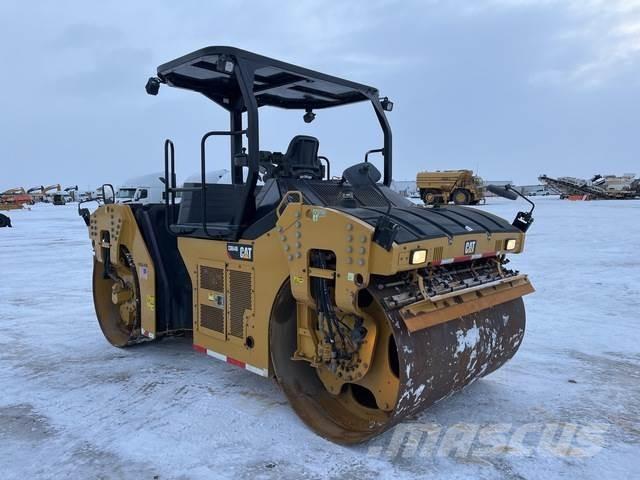 CAT CB64B Divvalču grunts veltņi