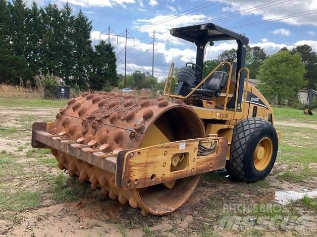 CAT CS-533E Vienvalča grunts veltņi