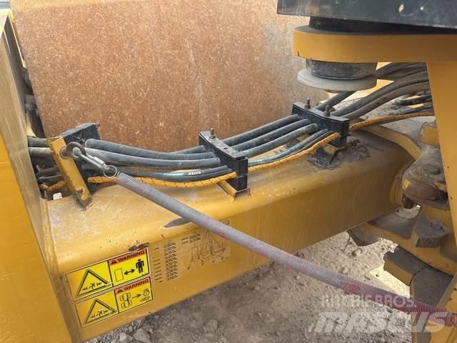CAT CS78B Vienvalča grunts veltņi
