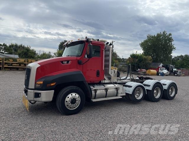 CAT CT660 Vilcēji