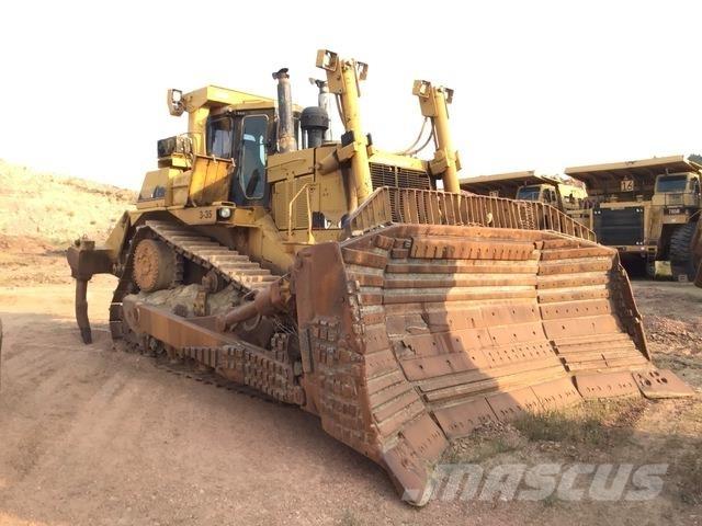 CAT D10R Kāpurķēžu buldozeri